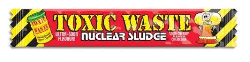 Toxic Waste Nuclear Sludge Sour Cherry Olvadó rágó savanyú cseresznye ízesítéssel 20g
